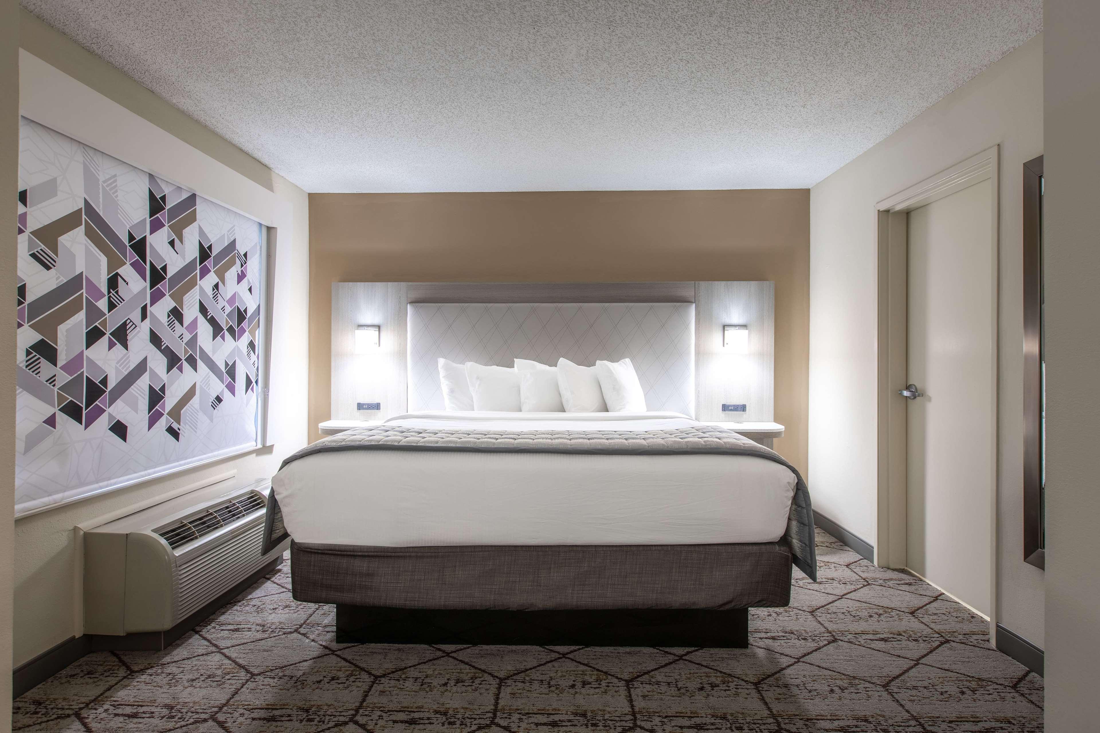 Отель Wingate By Wyndham Charlotte Concord Mills/Speedway Экстерьер фото